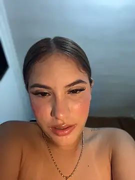 milurossee - MiluRossee's free webcam - UK Sex Cams