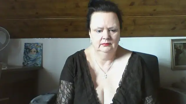 TiffanyMature webcam