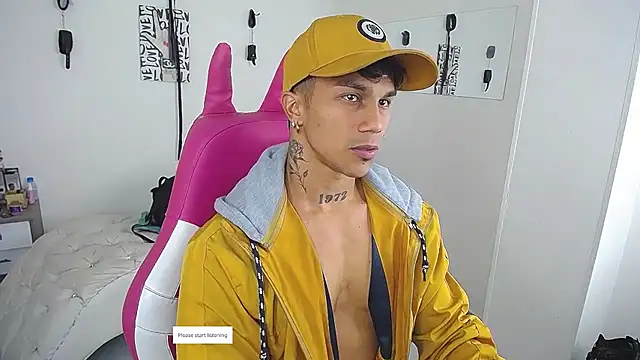 Leonard_Price webcam