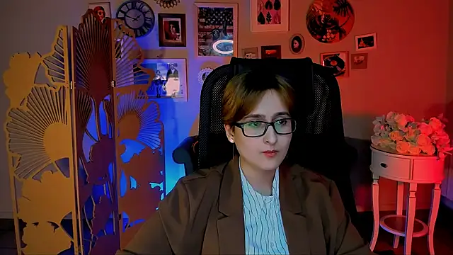 lixeluna - LixeLuna's free webcam - UK Sex Cams