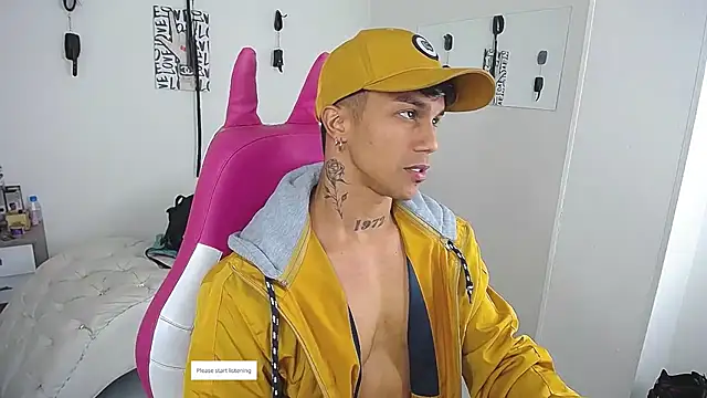 Leonard_Price live sex cam