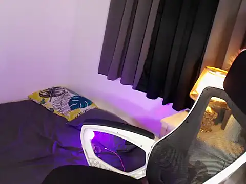 MajesticKitana webcam