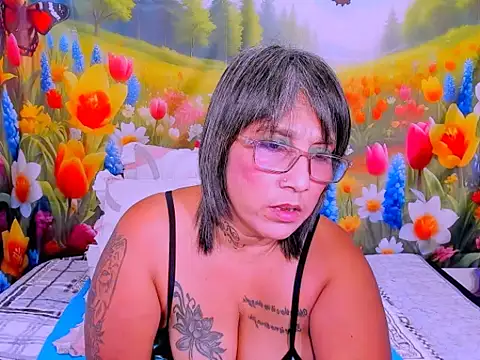 indianroxy webcam