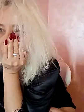 AngelFountains Stripchat cam model