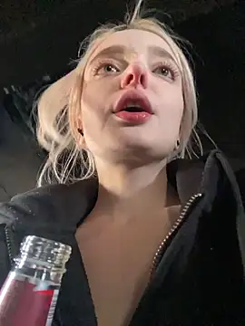 aka_Blonde Stripchat cam model