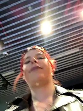 RiriRoseey live sex cam