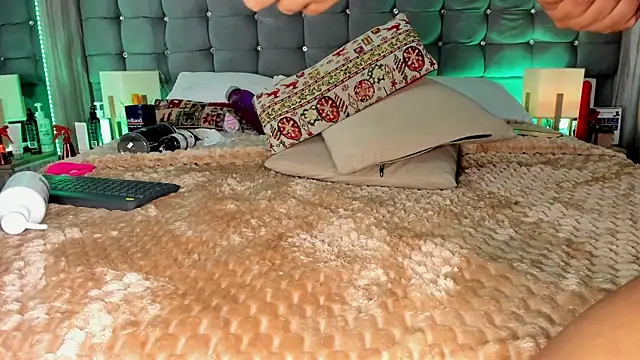 Poacahontasfg webcam