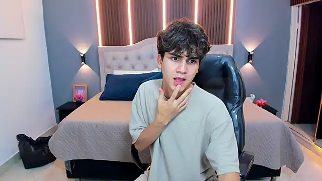Tommy18__ live sex cam