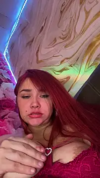 SweetLittleRed webcam