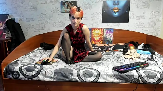 kagamitayga - KagamiTayga's free webcam - UK Sex Cams