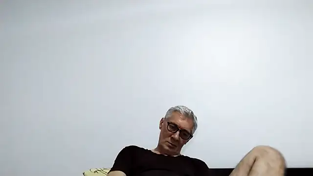 BIGUNCUTHARDCOCK webcam