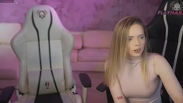 Cassy-Celestial_ webcam