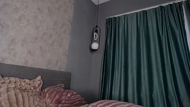 scarlettjakobs - ScarlettJakobs's free webcam - UK Sex Cams