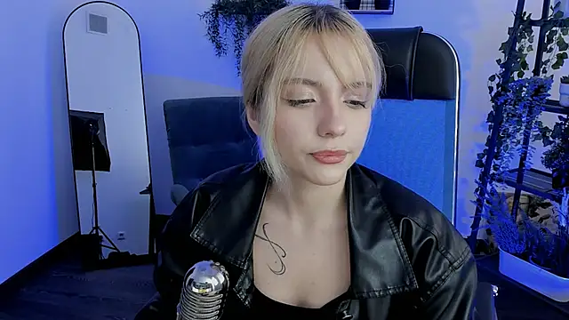 AuroraWrenfield webcam