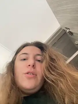 kate_nicepops999114 webcam