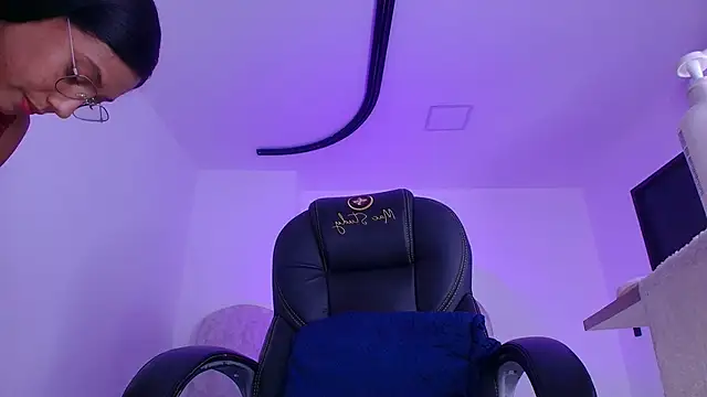 naomi_kyse - Naomi_kyse's free webcam - UK Sex Cams