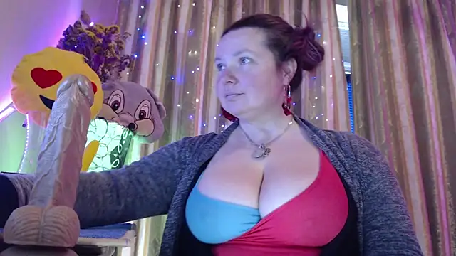 amorelara - Amorelara's free webcam - UK Sex Cams