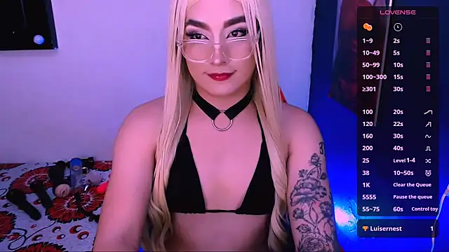 bubble_red - Bubble_red's free webcam - UK Sex Cams