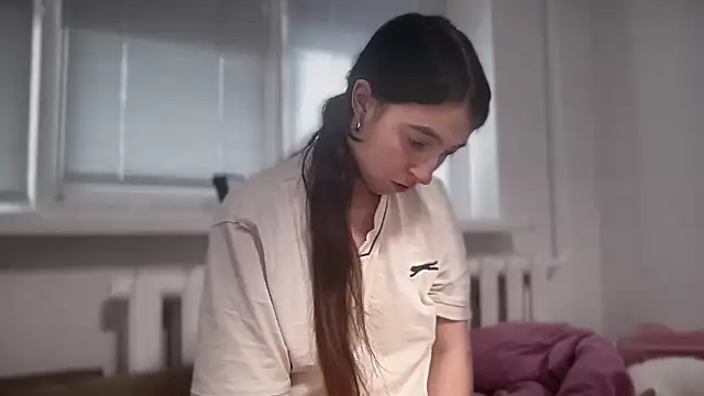 aphr0ditee - Aphr0ditee's free webcam - UK Sex Cams