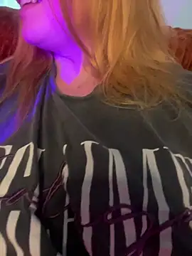 CherryyCheeks's room