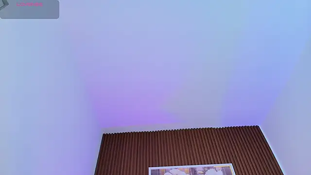 emelie_ch1 - Emelie_Ch1's free webcam - UK Sex Cams