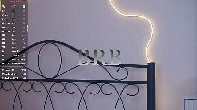 VeronaCritchlow webcam