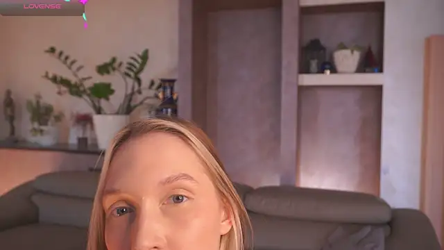 YvetteMilbrett webcam