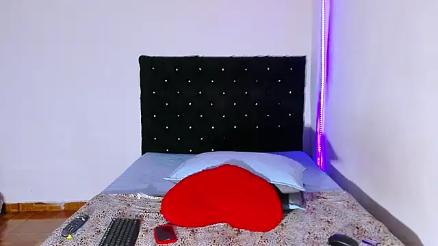 valen_colombian69 webcam