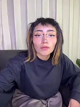 baby_akuma - Live Cam