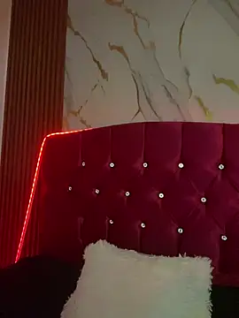 angellique_22 - Angellique_22's free webcam - UK Sex Cams