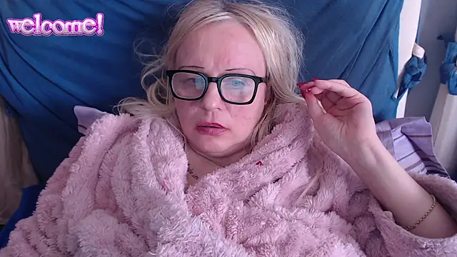 martachatte Stripchat cam model