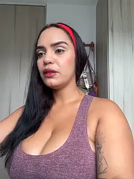 sara-77 - Sara-77's free webcam - UK Sex Cams