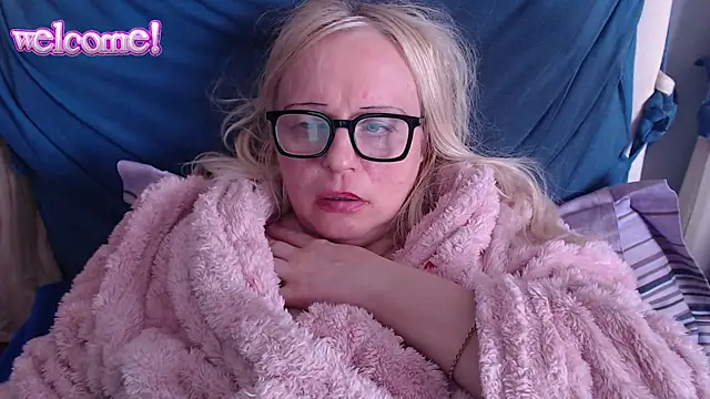 martachatte Stripchat cam model