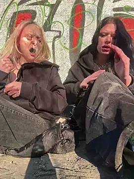 AlishaOfThorns - Live Cam