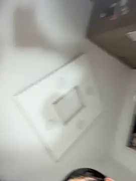 Webcam Model (linatarens) is live