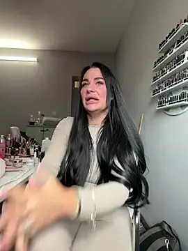 Webcam Model (Darkfantisyx)  is live.Free join now!