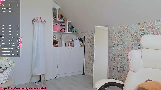 brilliantvictoria webcam