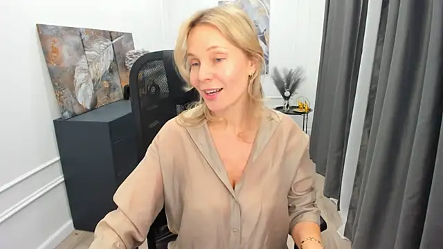 sinty_devis - Sinty_Devis's free webcam - UK Sex Cams