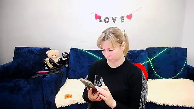 Incredible_Ariela webcam