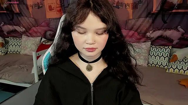 emilychaves - EmilyChaves's free webcam - UK Sex Cams