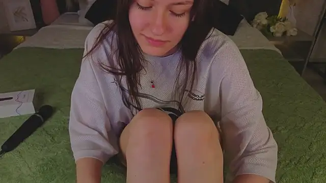 Golden__Whisper webcam