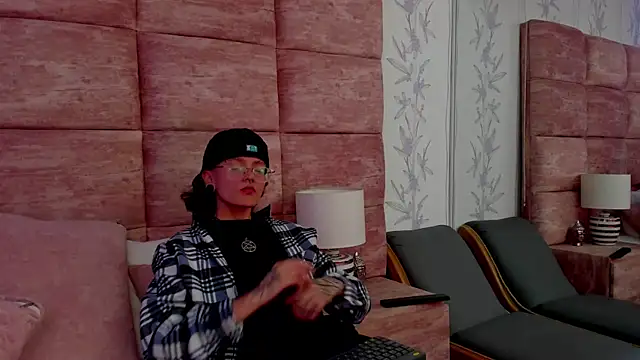 CaliferAndAurora webcam