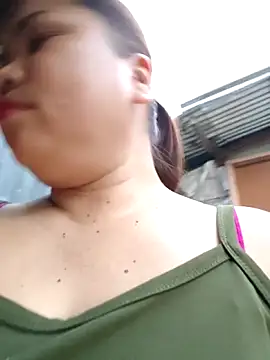 Sweetlorie_83 webcam