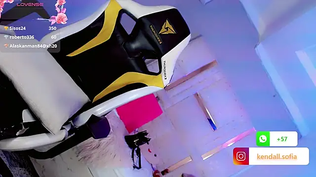 Sophiaa_doll_ webcam