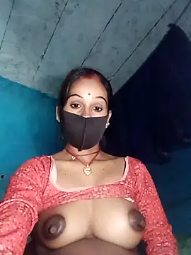 Nandani-758 webcam