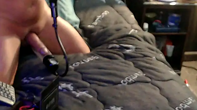 spundaynight@xh - Spundaynight@xh's free webcam - UK Sex Cams