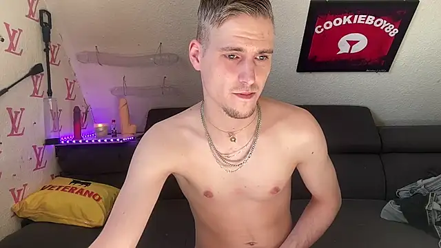 Cookieboy88's live cam