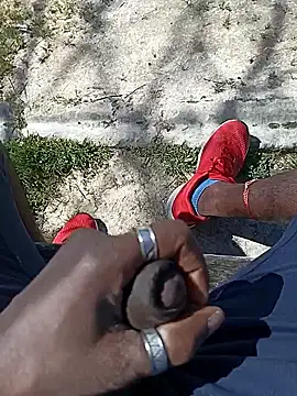 frenchblackc31 webcam