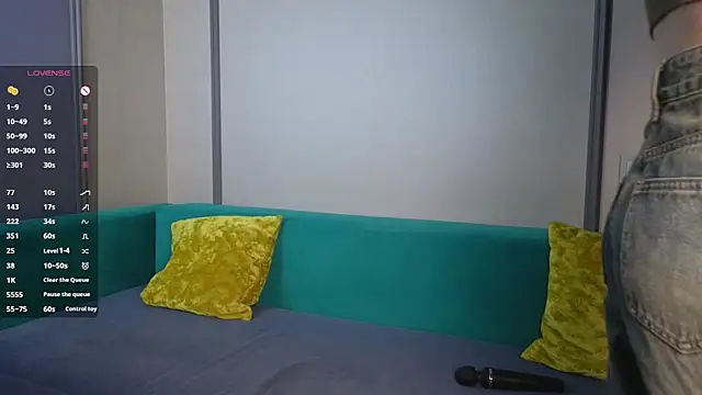 AaronTharrington webcam