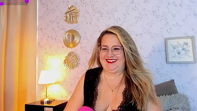 Martinacurvy_ webcam